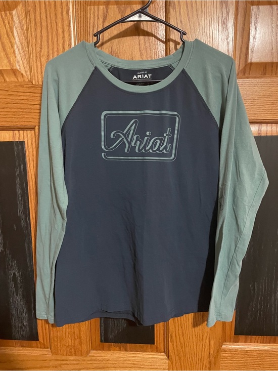 Ariat Other - Ariat Navy & Green Raglan Baseball Logo Long Sleeve Tee
